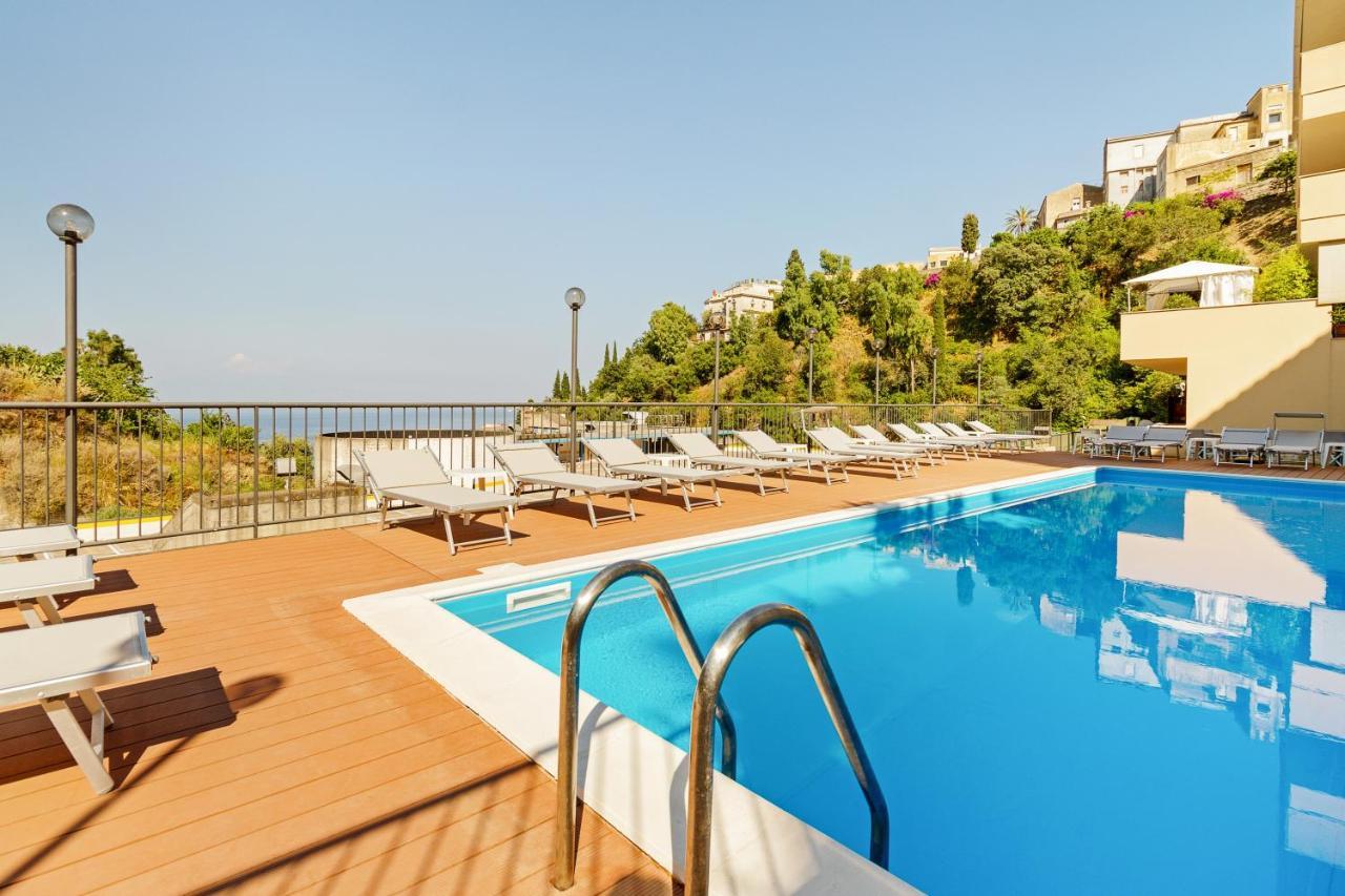 Calipso Big Apt With Sea View, Parking & Pool Taormina Exterior photo